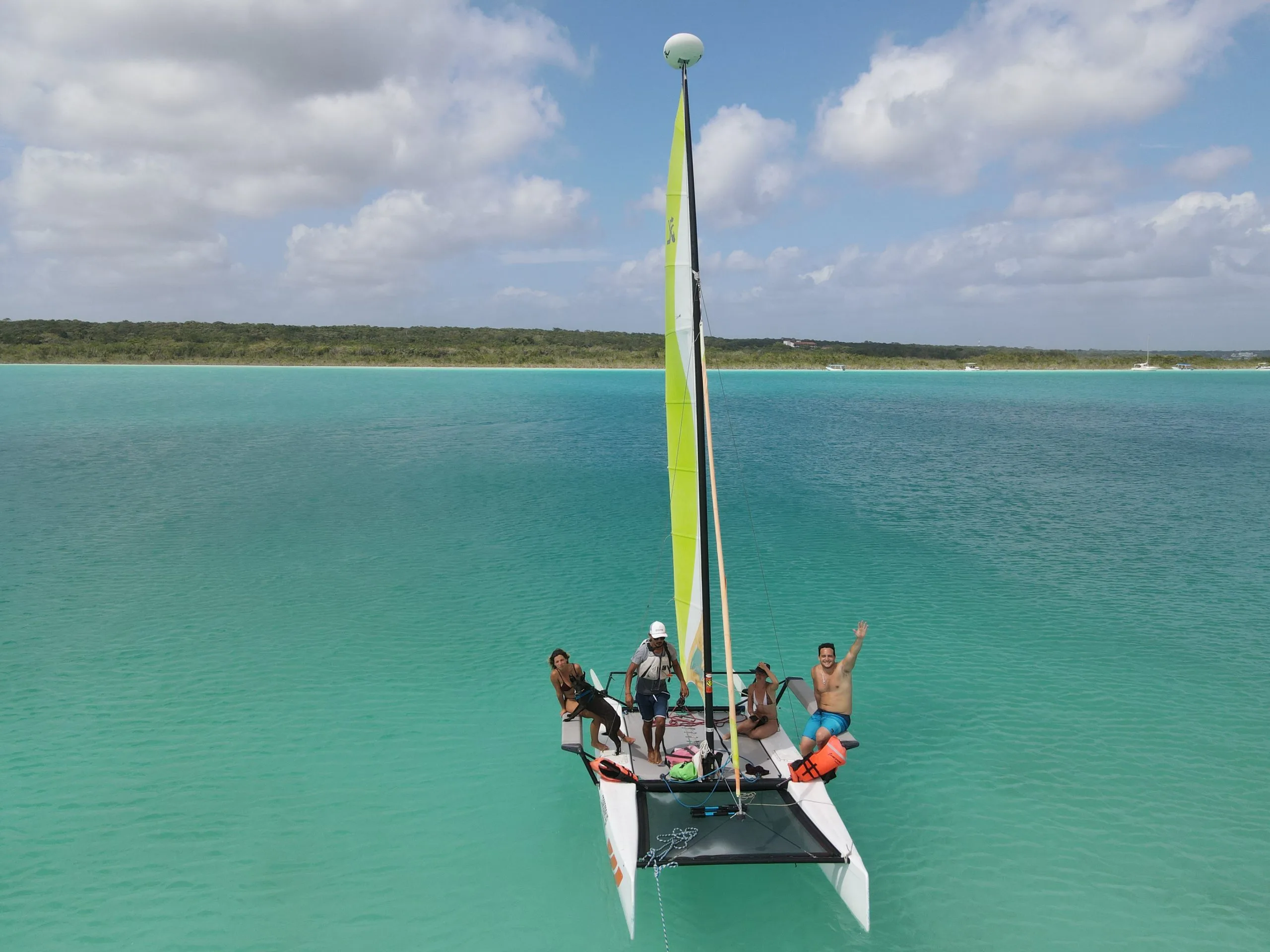 Planea tu viaje a Bacalar ¿Qué es mejor Holbox o Bacalar?