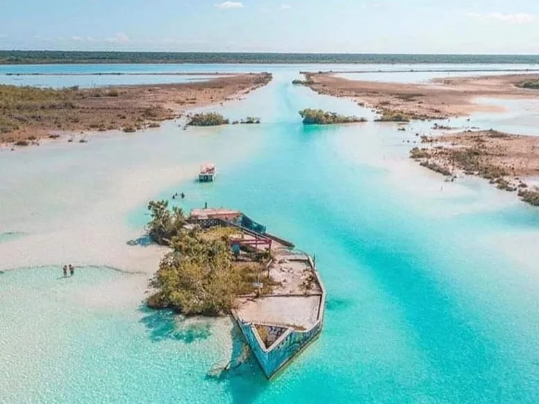 Planea tu viaje a Bacalar El canal de los piratas de Bacalar