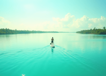 Planea tu viaje a Bacalar Bacalar Sostenible: Tu Guía Para Disfrutar La Laguna De Los 7 Colores Respetando Su Magia Natural